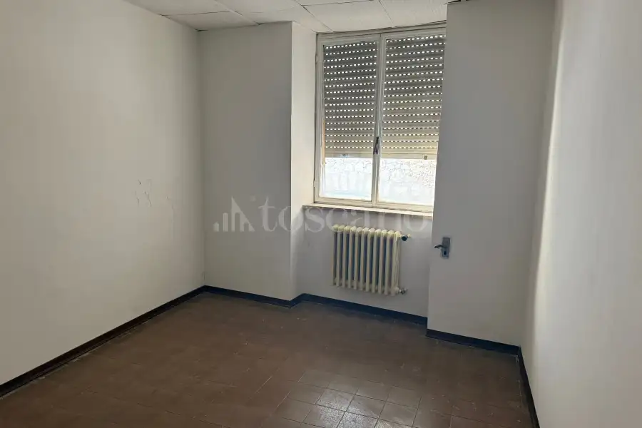 Palazzo in vendita di 725 mq a €395.000 (rif. 1/2026)