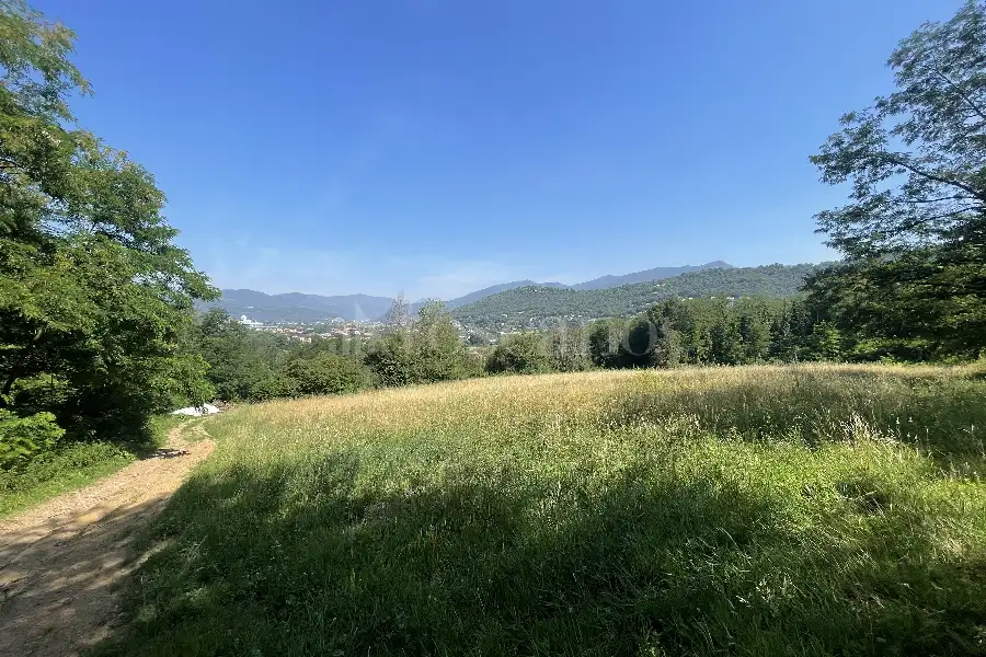 Agricolo in vendita di 14.000 mq a €120.000 (rif. 50/2026)