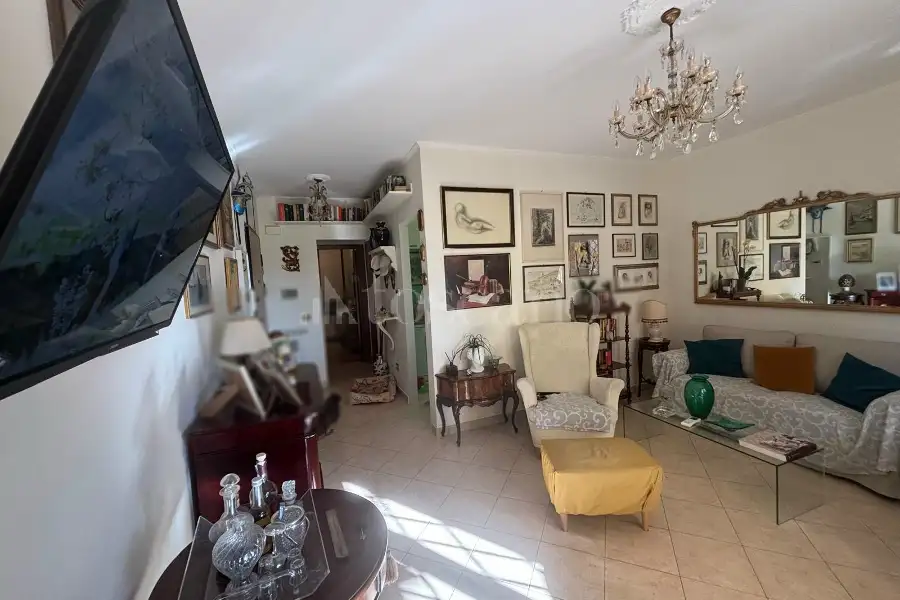 Casa in affitto di 57 mq a €1.200 (rif. 15/2026)