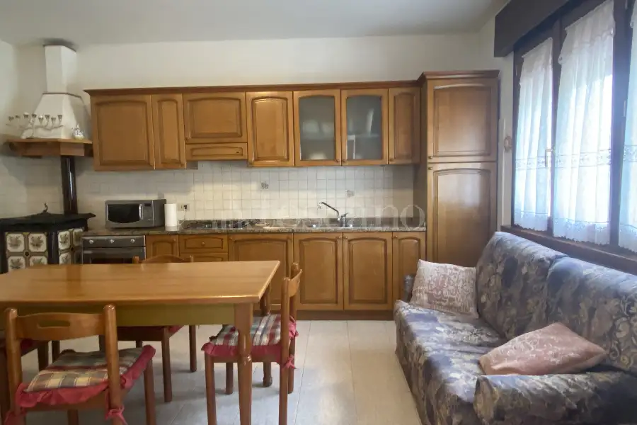Casa Indipendente in vendita di 214 mq a €246.000 (rif. 16/2026)