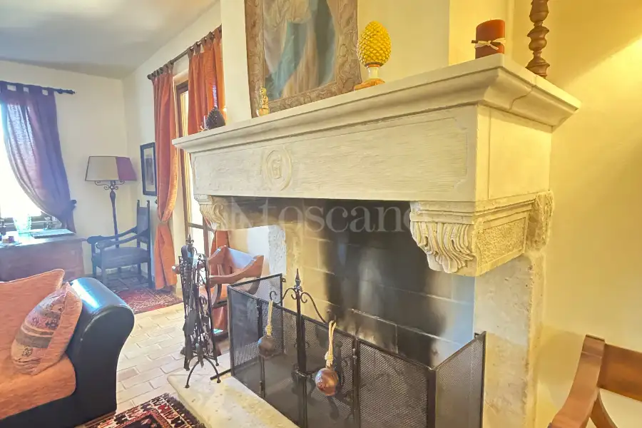Villa in vendita di 480 mq a €880.000 (rif. 4/2026)