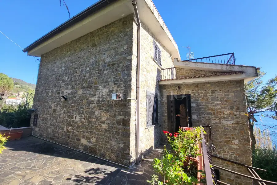 Casa in vendita di 60 mq trattativa riservata (rif. 4/2023)