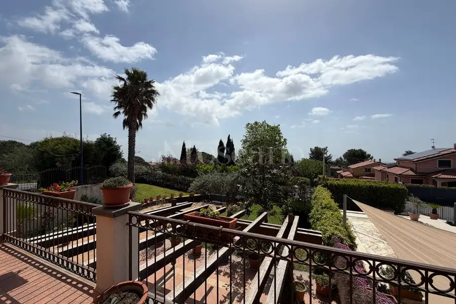 Villa Bifamiliare in vendita di 182 mq a €379.000 (rif. 75/2026)