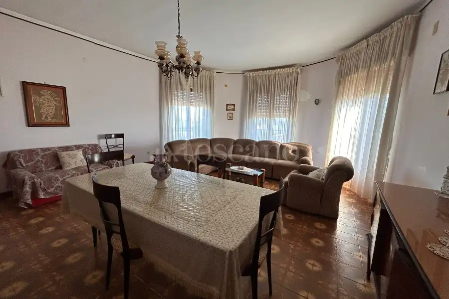 Villa in vendita di 330 mq a €184.000 (rif. 5/2026)