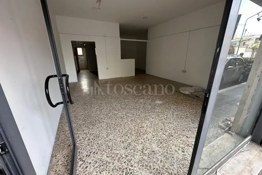 Negozio in vendita di 60 mq a €85.000 (rif. 22/2026)