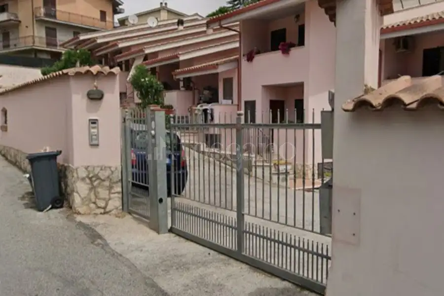 Villino a Schiera in vendita di 85 mq a €230.000 (rif. 17/2026)