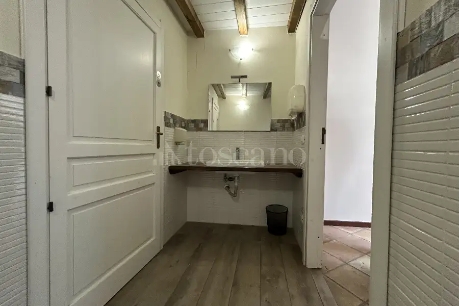 Villa in vendita di 700 mq a €720.000 (rif. 94/2026)