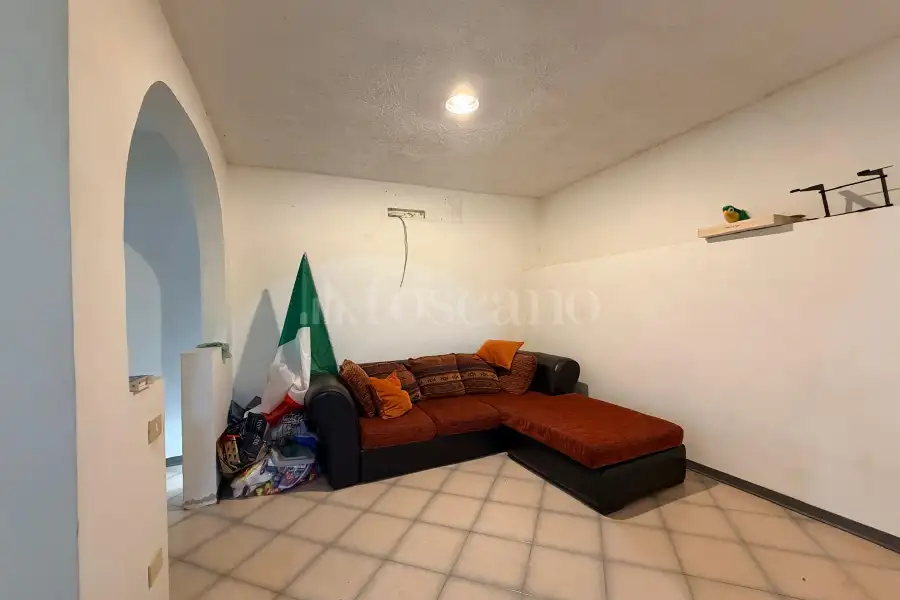 Palazzo in vendita di 300 mq a €375.000 (rif. 3/2026)