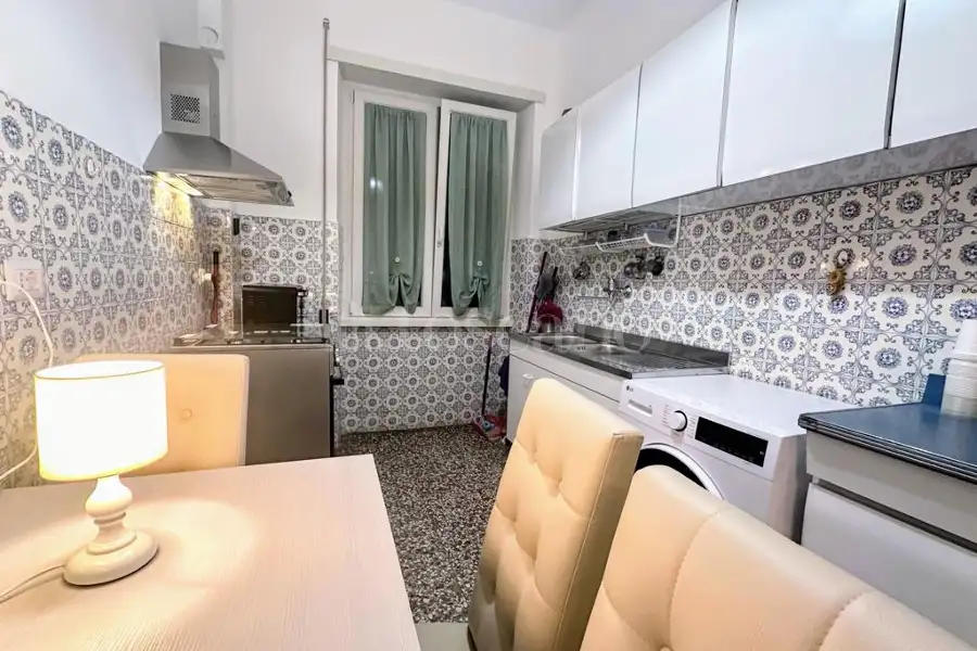 Stanza in affitto di 25 mq a €900 (rif. 35/2026)