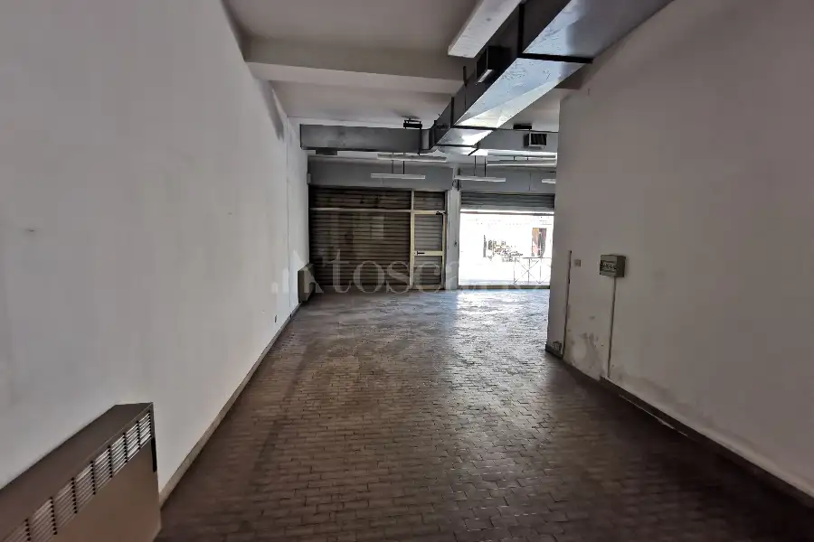 Negozio in vendita di 140 mq a €70.000 (rif. 35/2026)
