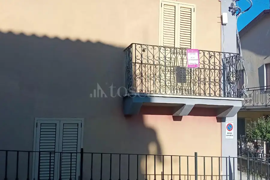 Casa Indipendente in vendita di 222 mq trattativa riservata (rif. 110/2025)