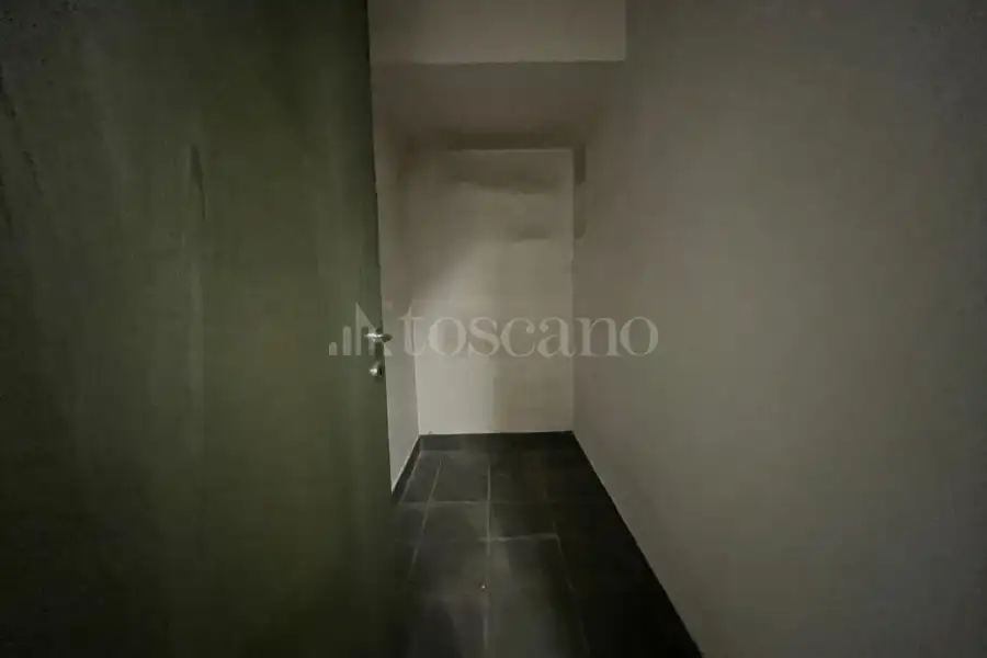 Negozio in vendita di 271 mq a €340.000 (rif. 41/2025)