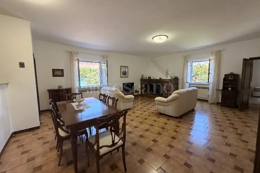 Casa Indipendente in vendita di 200 mq a €199.000 (rif. 38/2026)