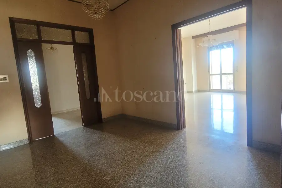 Casa Indipendente in vendita di 534 mq a €255.000 (rif. 1/2026)