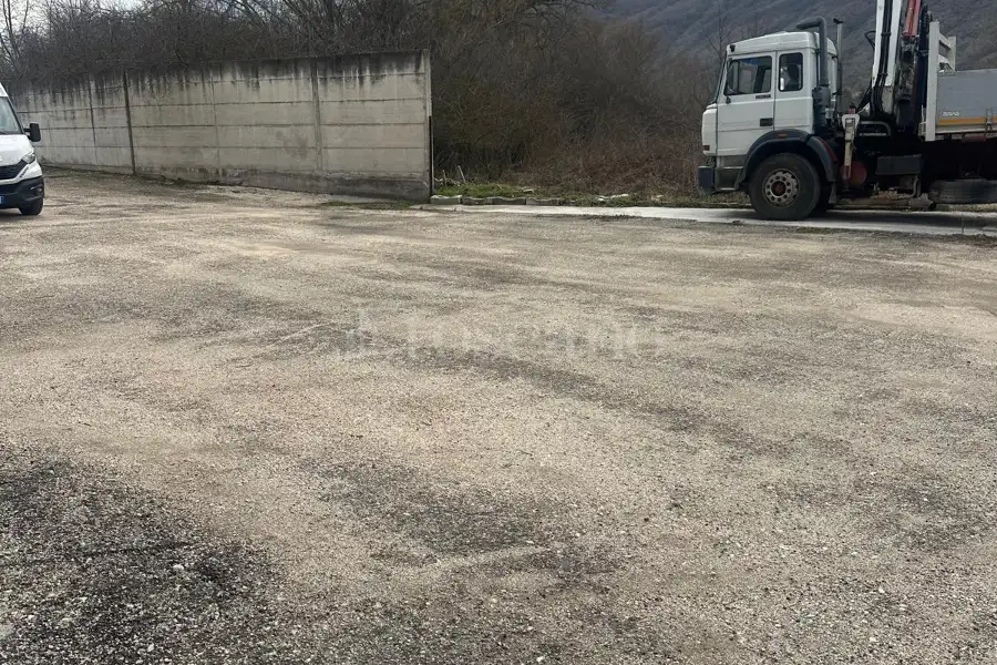 Negozio in affitto di 2.100 mq trattativa riservata (rif. 4/2026)