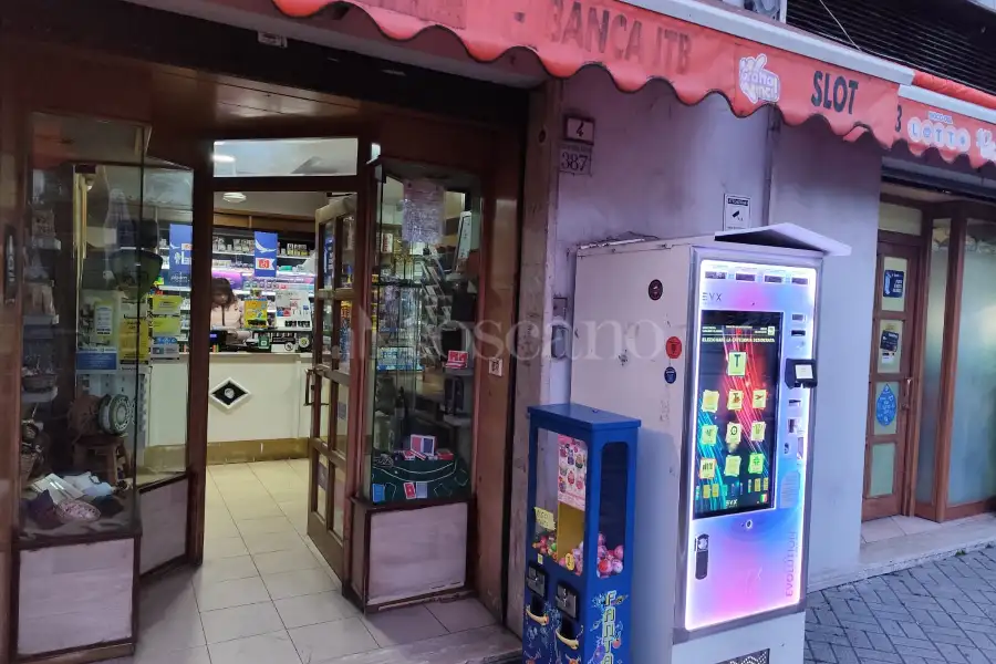 Attività Commerciale in vendita di 40 mq a €179.000 (rif. 12/2026)