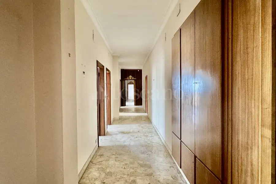 Attico in vendita di 296 mq a €770.000 (rif. 37/2026)