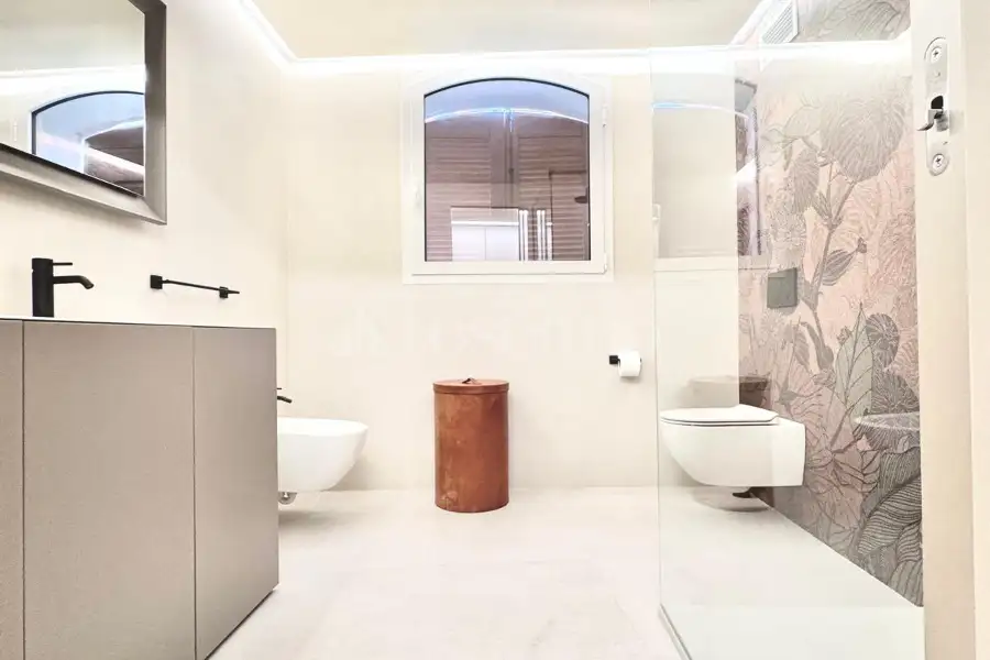 Casa in vendita di 116 mq a €2.200.000 (rif. 21/2025)