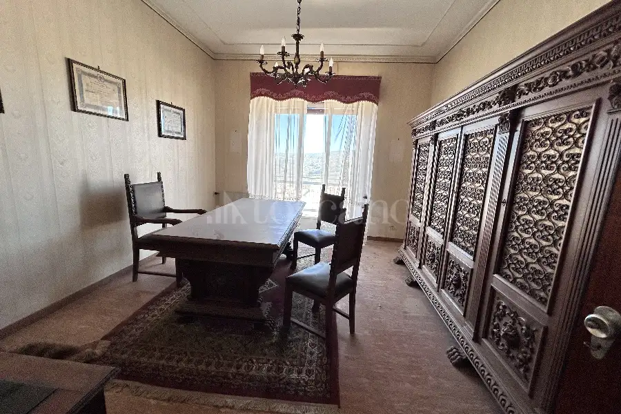 Casa in vendita di 190 mq a €65.000 (rif. 18/2025)