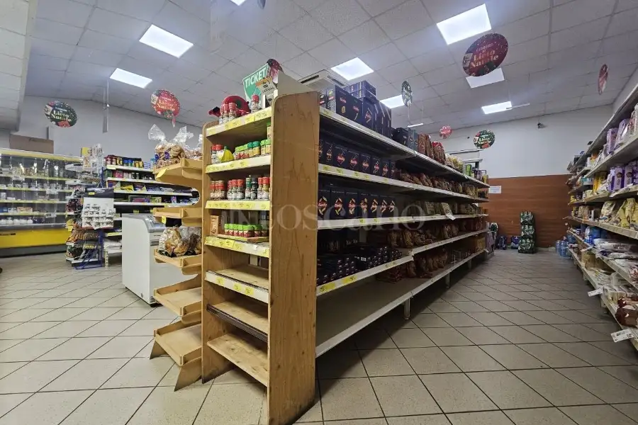 Attività Commerciale in vendita di 100 mq a €65.000 (rif. 86/2025)