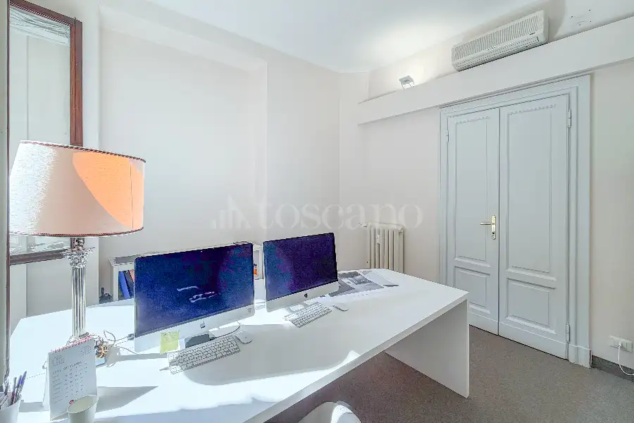 Ufficio in vendita di 175 mq a €1.720.000 (rif. 29/2026)
