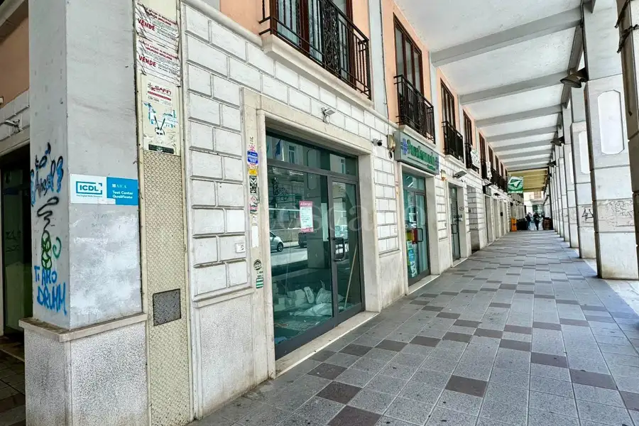 Negozio in affitto di 55 mq a €1.200 (rif. 40/2025)