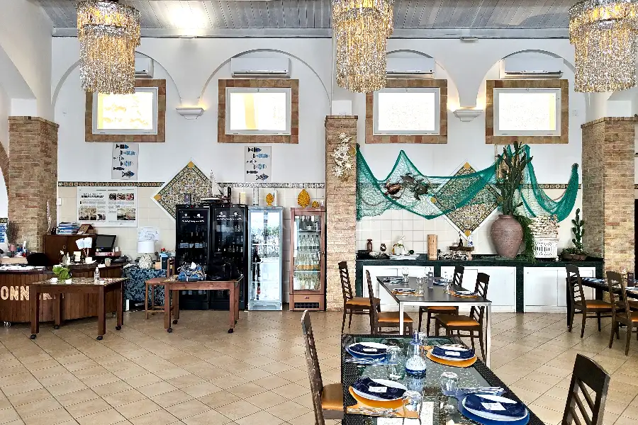 Casale in vendita di 1.300 mq a €1.350.000 (rif. 49/2026)