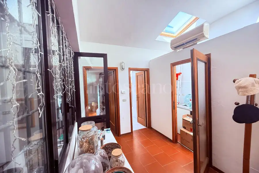 Villino a Schiera in vendita di 276 mq a €560.000 (rif. 19/2026)