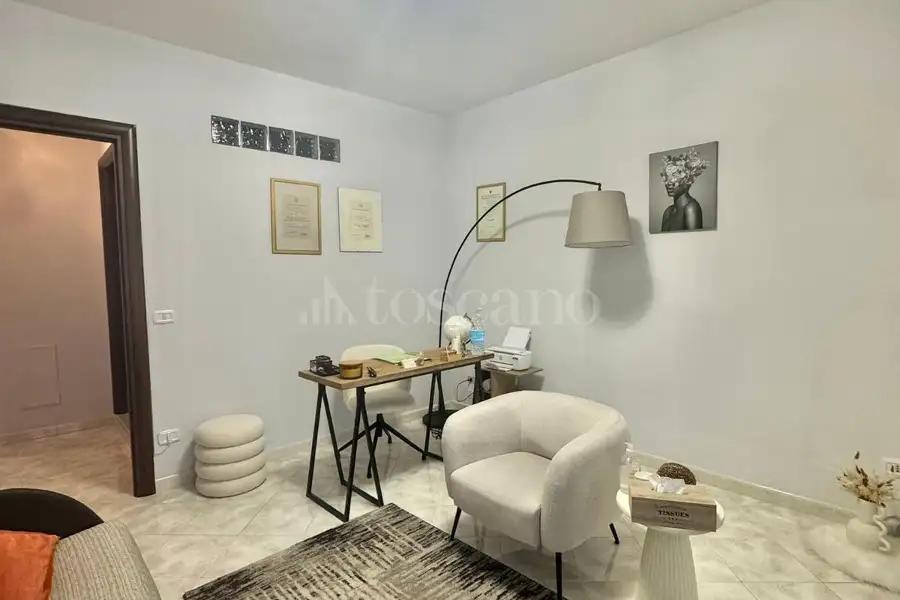 Ufficio in vendita di 100 mq a €190.000 (rif. 52/2026)