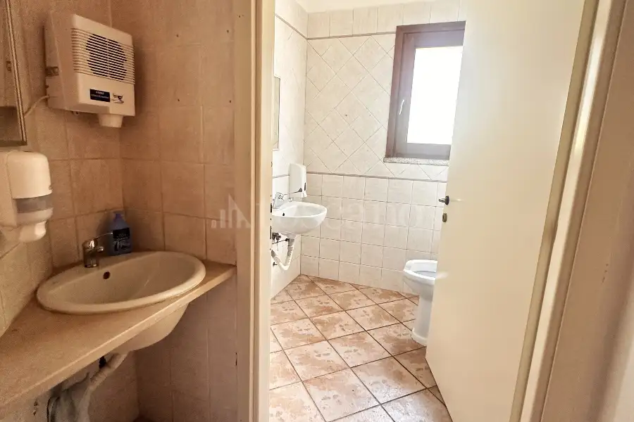Negozio in vendita di 37 mq a €265.000 (rif. 29/2025)