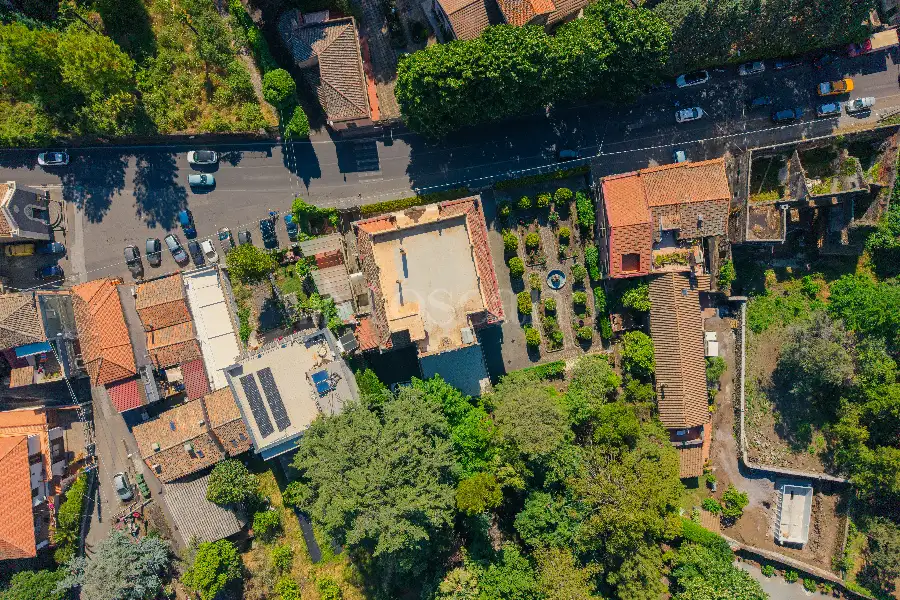 Villa in vendita di 1.200 mq a €4.250.000 (rif. 61/2026)