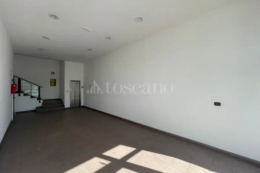 Ufficio in affitto di 497 mq a €9.800 (rif. 81/2023)