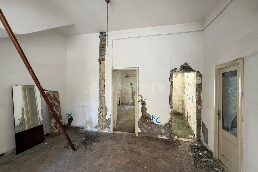 Casa Indipendente in vendita di 130 mq a €65.000 (rif. 35/2026)