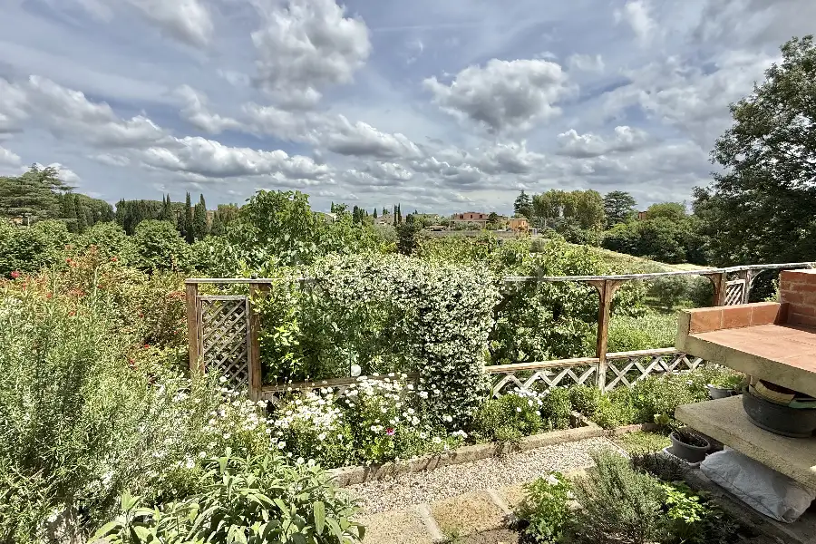 Villa in vendita di 165 mq a €899.000 (rif. 12/2026)