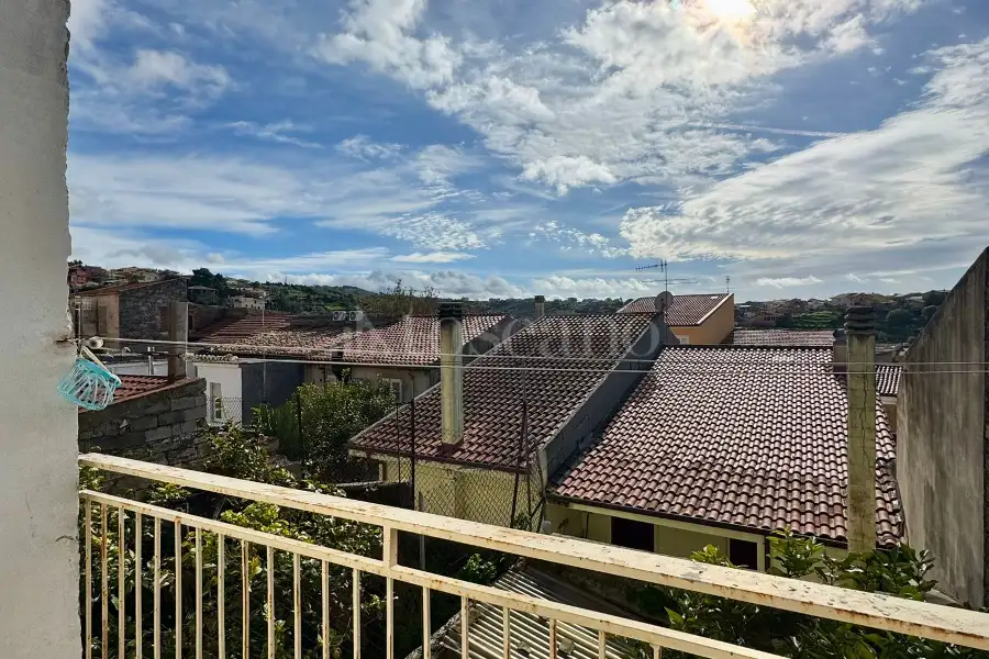 Casa Indipendente in vendita di 180 mq a €100.000 (rif. 39/2026)