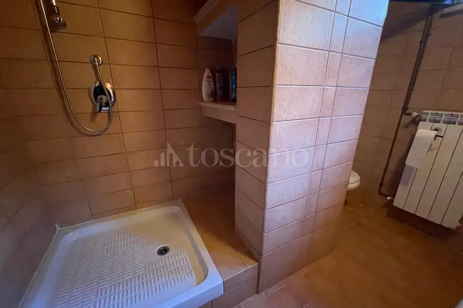 Villa Bifamiliare in vendita di 250 mq a €360.000 (rif. 65/2025)