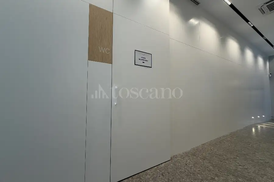 Negozio in vendita di 530 mq a €2.300.000 (rif. 65/2026)