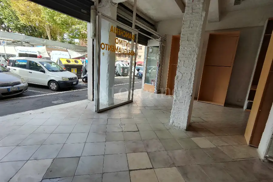 Negozio in vendita di 80 mq a €170.000 (rif. 21/2025)