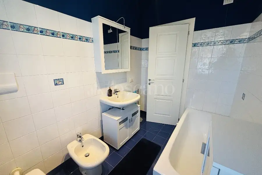 Villa Bifamiliare in vendita di 235 mq a €425.000 (rif. 24/2026)