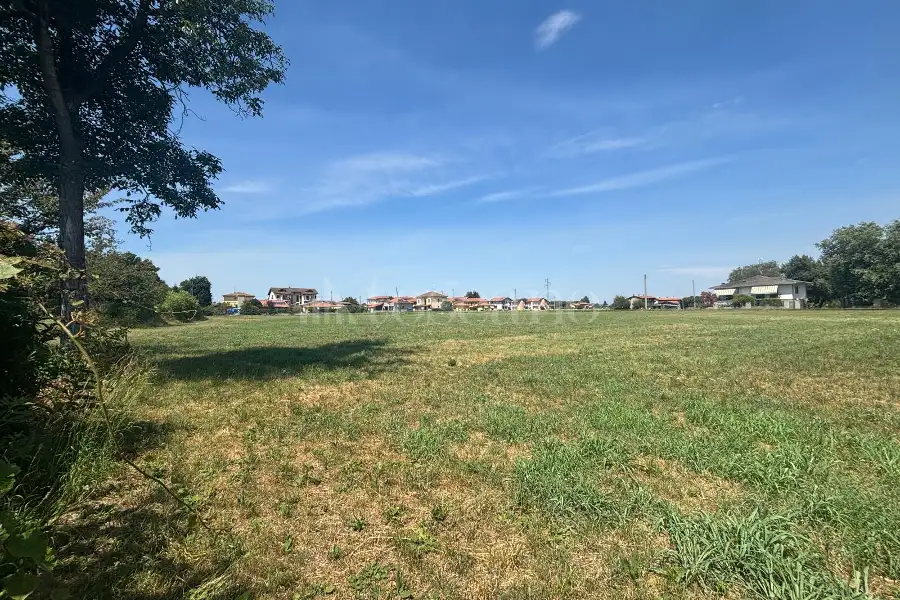 Casale in vendita di 840 mq a €650.000 (rif. 38/2026)