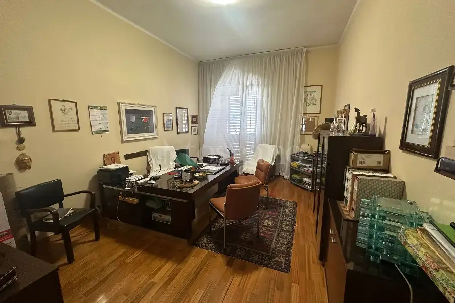 Casa in vendita di 285 mq a €680.000 (rif. 35/2026)