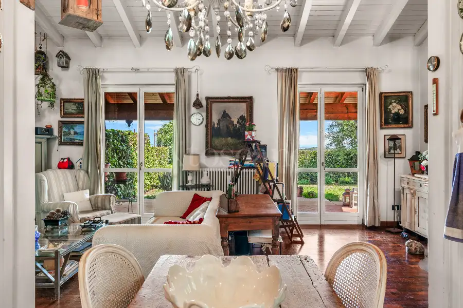 Villa Bifamiliare in vendita di 250 mq a €665.000 (rif. 50/2025)