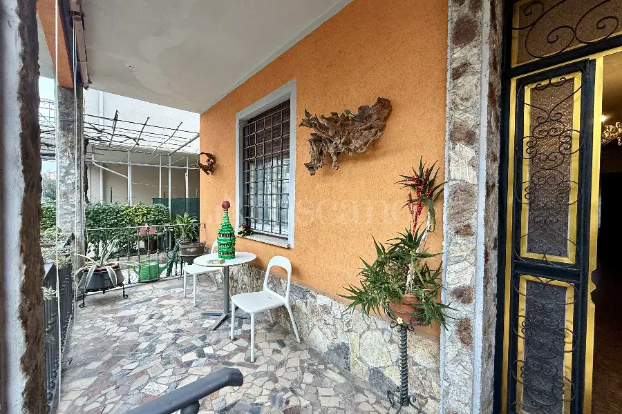 Villa in vendita di 370 mq a €419.000 (rif. 52/2025)
