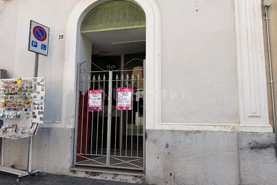 Negozio in affitto di 63 mq a €700 (rif. 79/2026)