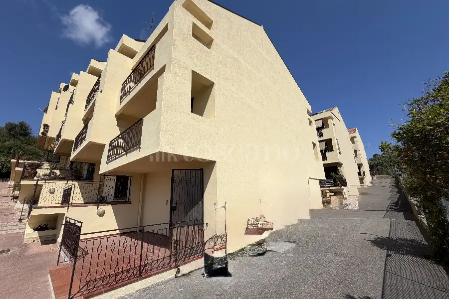 Villino a Schiera in vendita di 165 mq a €195.000 (rif. 25/2026)