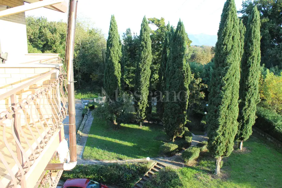 Palazzo in vendita di 800 mq a €390.000 (rif. 20/2024)