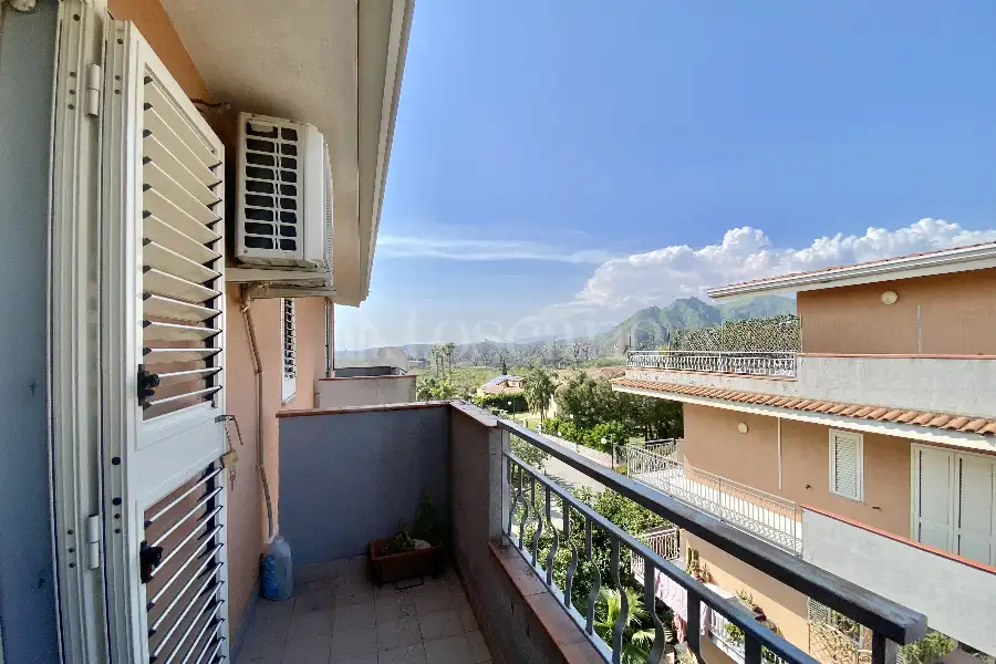 Attico in vendita di 173 mq a €315.000 (rif. 14/2026)
