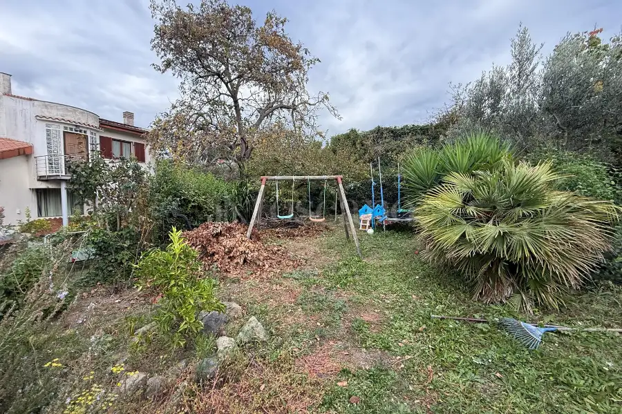 Villa Bifamiliare in vendita di 354 mq a €799.000 (rif. 13/2025)