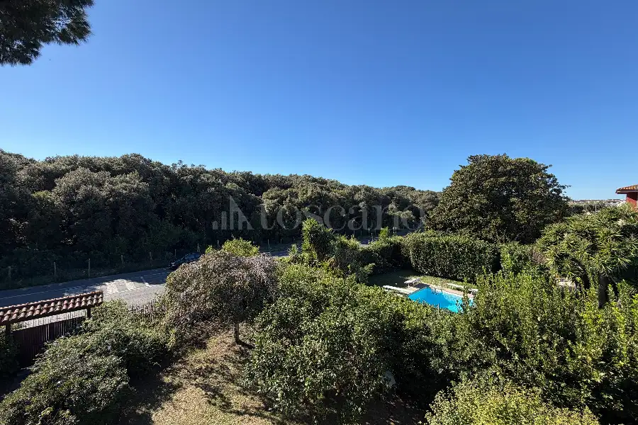 Villa in vendita di 250 mq a €739.000 (rif. 100/2026)