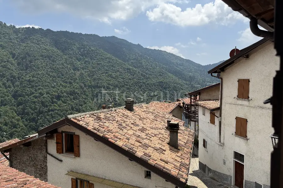 Casa Indipendente in vendita di 160 mq a €49.000 (rif. 19/2025)